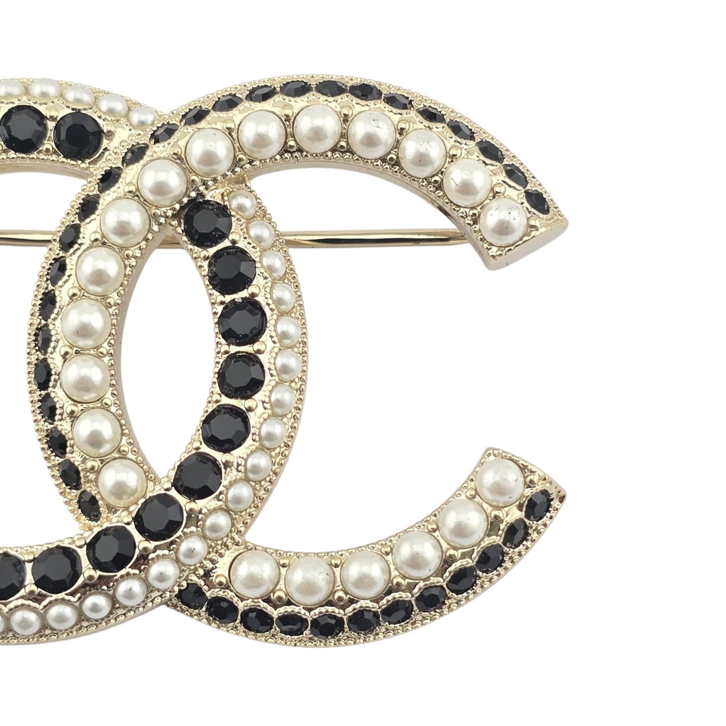 CHANEL BROOCH GOLD BLACK METAL CC C22