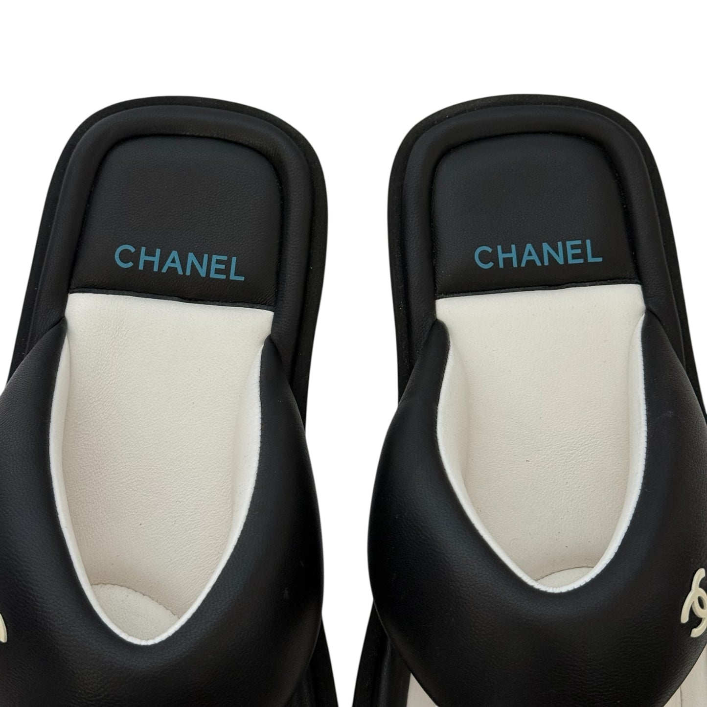 CHANEL CC LAMBSKIN PADDED BLACK THONG SANDALS - 39