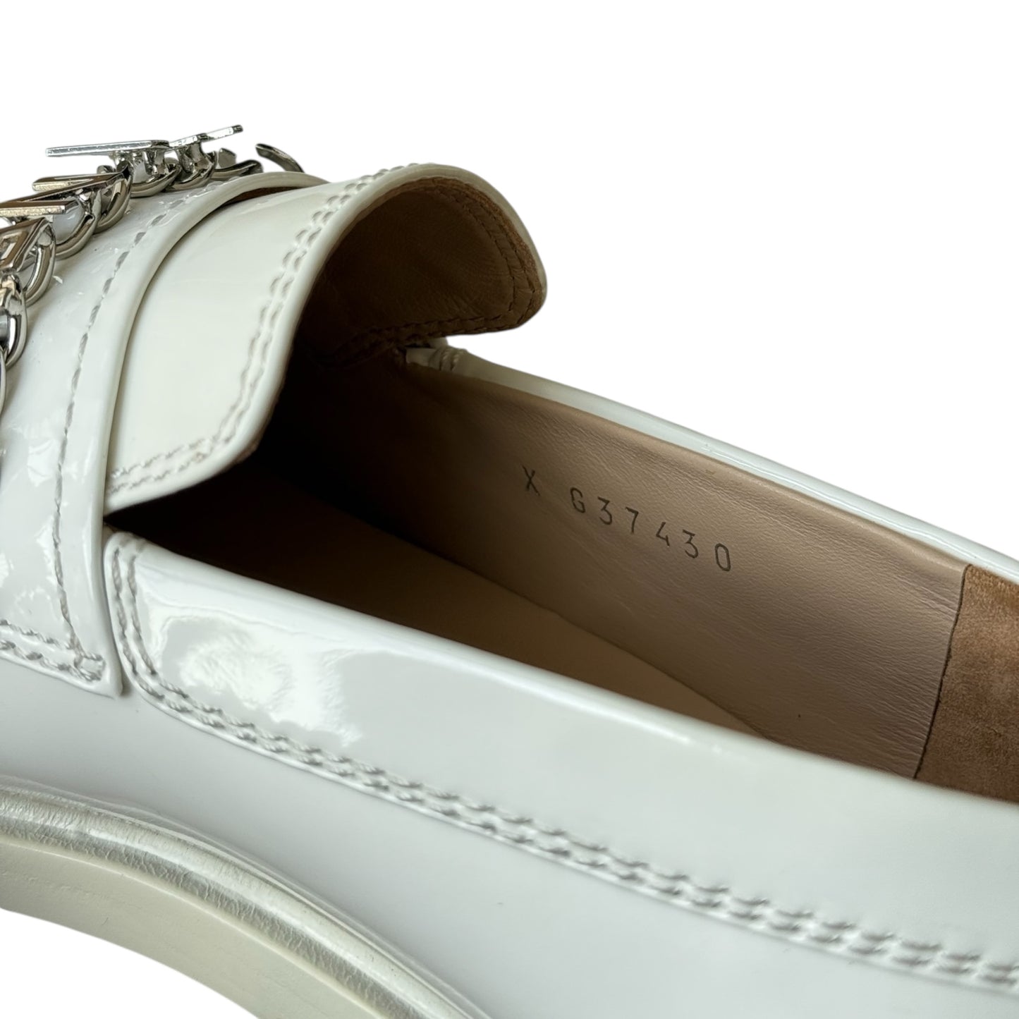 CHANEL WHITE SHINY CALFSKIN LOGO LOAFERS - 39