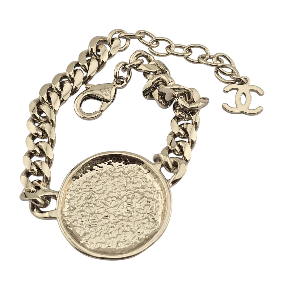 Chanel CC Gold Black Enamel Bracelet 2025 CHANEL