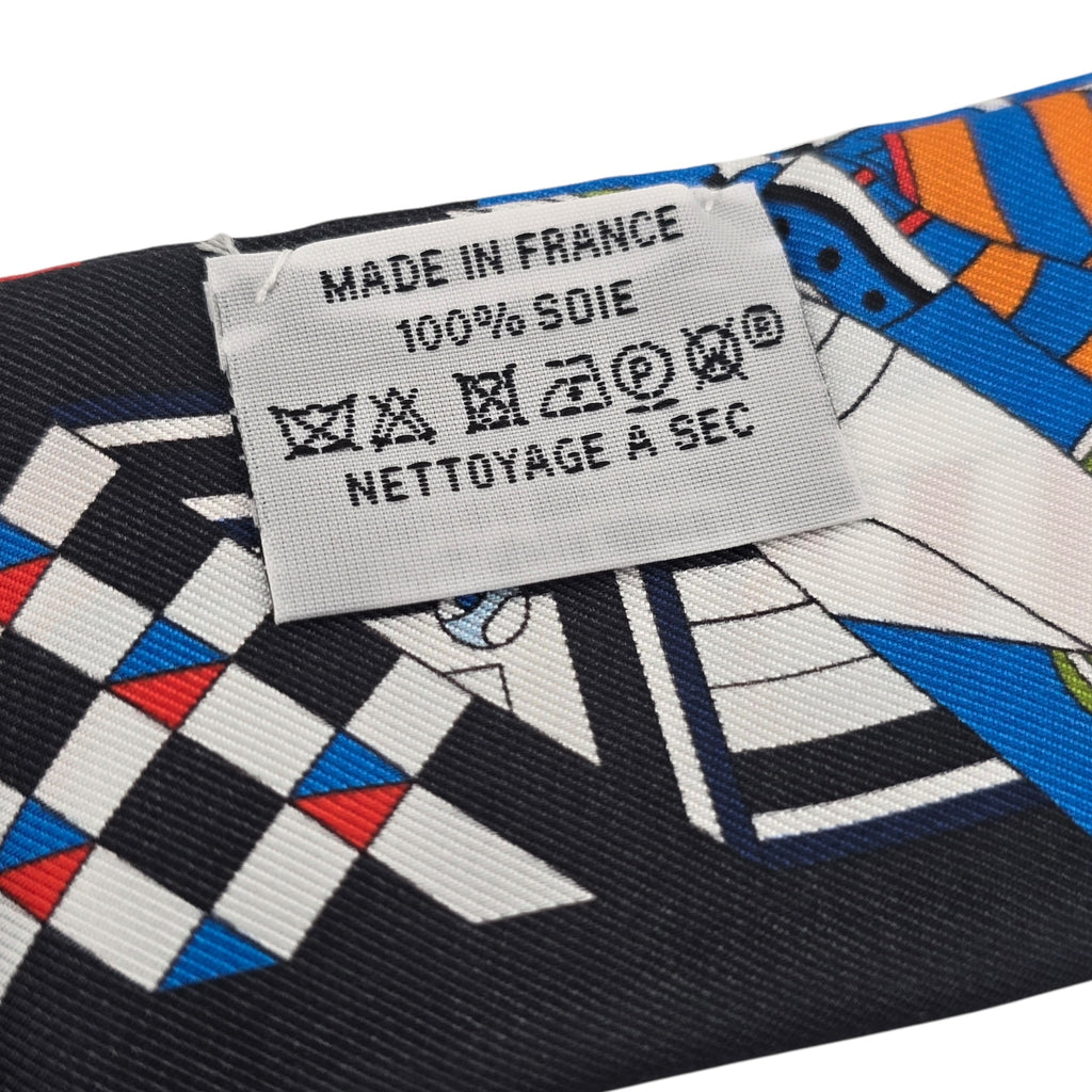 Hermes Silk Twilly De l'Ombrelle aux Duels