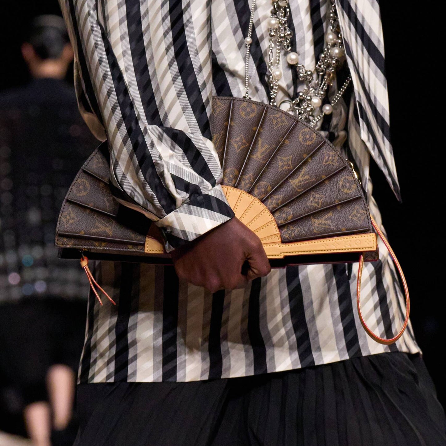 LOUIS VUITTON AUTHENTICATION