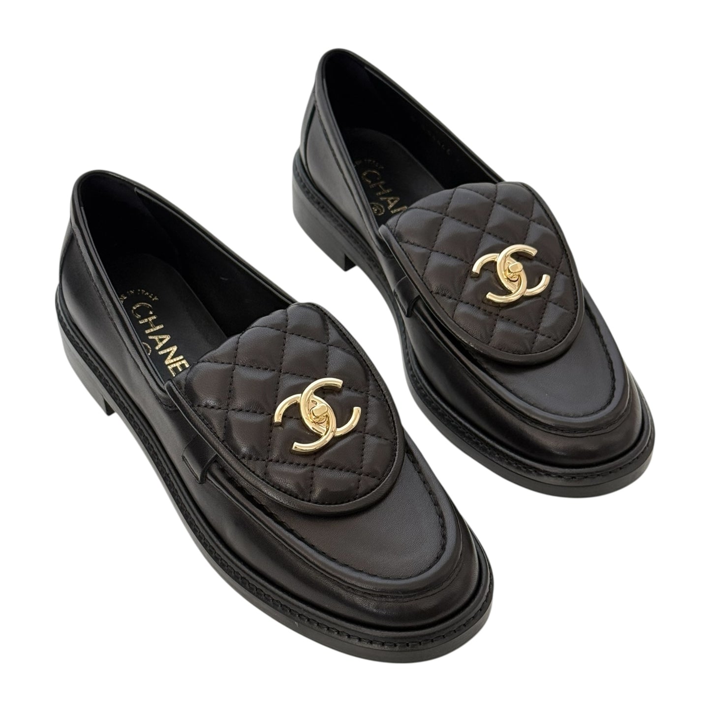 CHANEL CC BLACK LAMBSKIN QUILTED TURNLOCK LOAFERS - 39