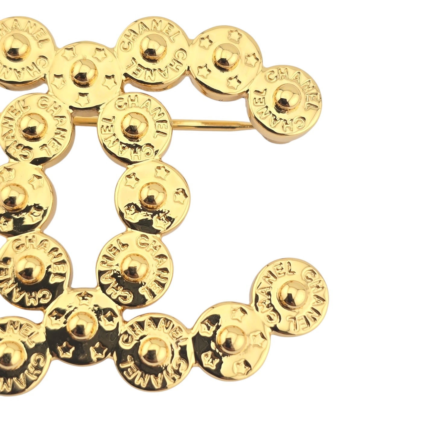 CHANEL GOLD BUTTON CC BROOCH I24