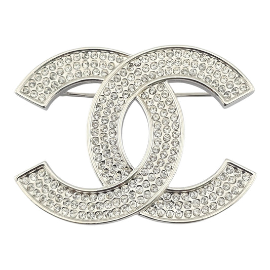 CHANEL CRYSTAL CC BROOCH L25