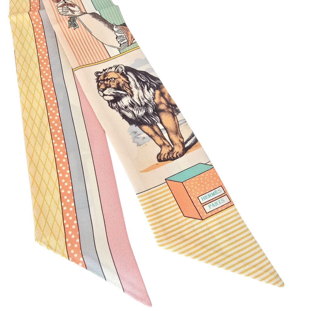 Hermes Silk Twilly Grand Theatre Nouveau Multi-color HERMES