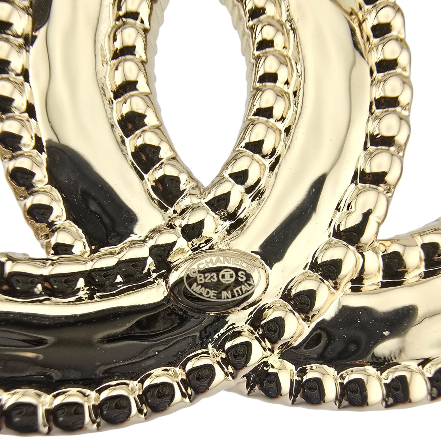 CHANEL GOLD CRYSTAL METAL CC BROOCH B23