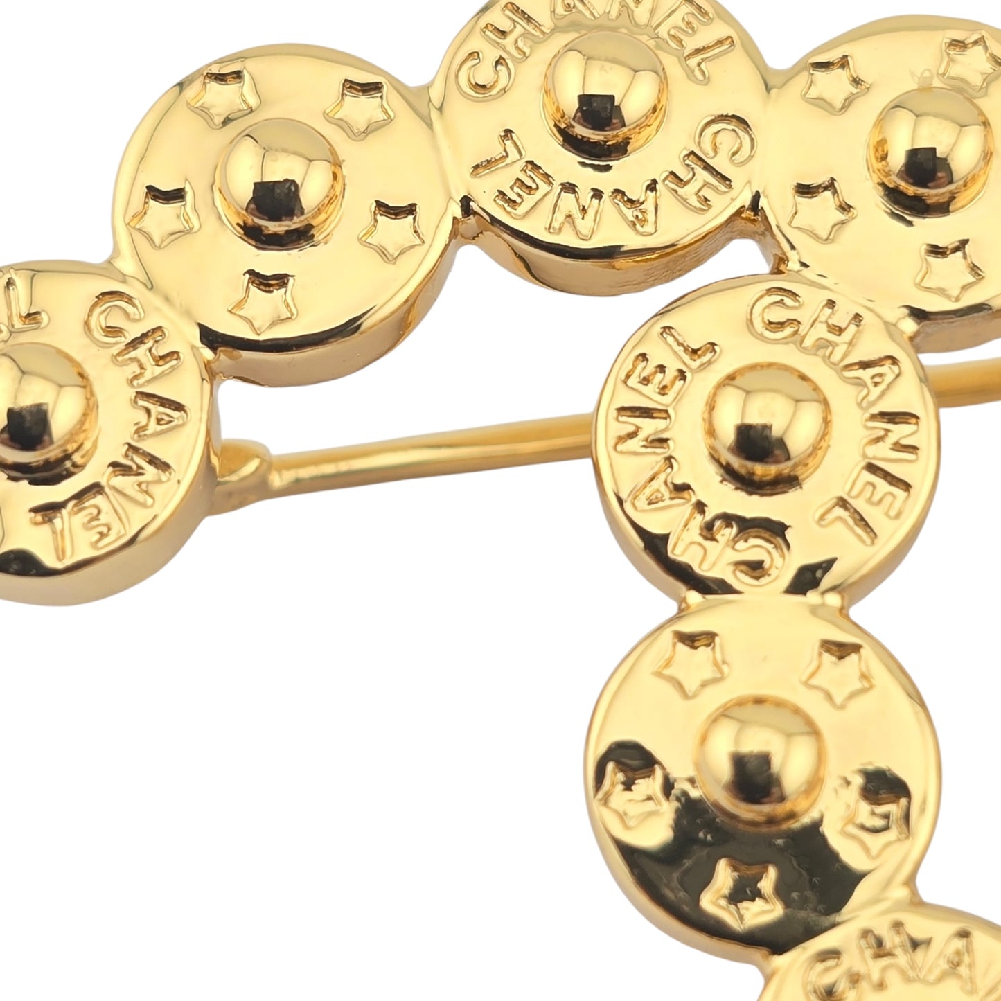CHANEL GOLD BUTTON CC BROOCH I24