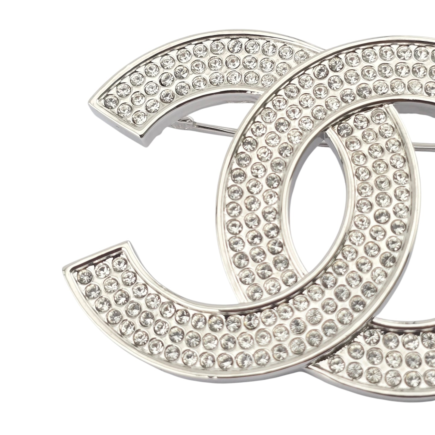 CHANEL CRYSTAL CC BROOCH L25