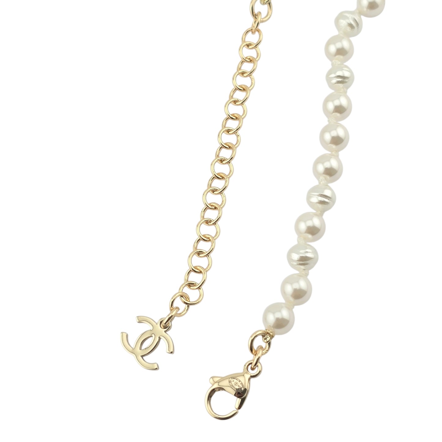 CHANEL FAUX PEARL HEART CC CHOKER NECKLACE C24