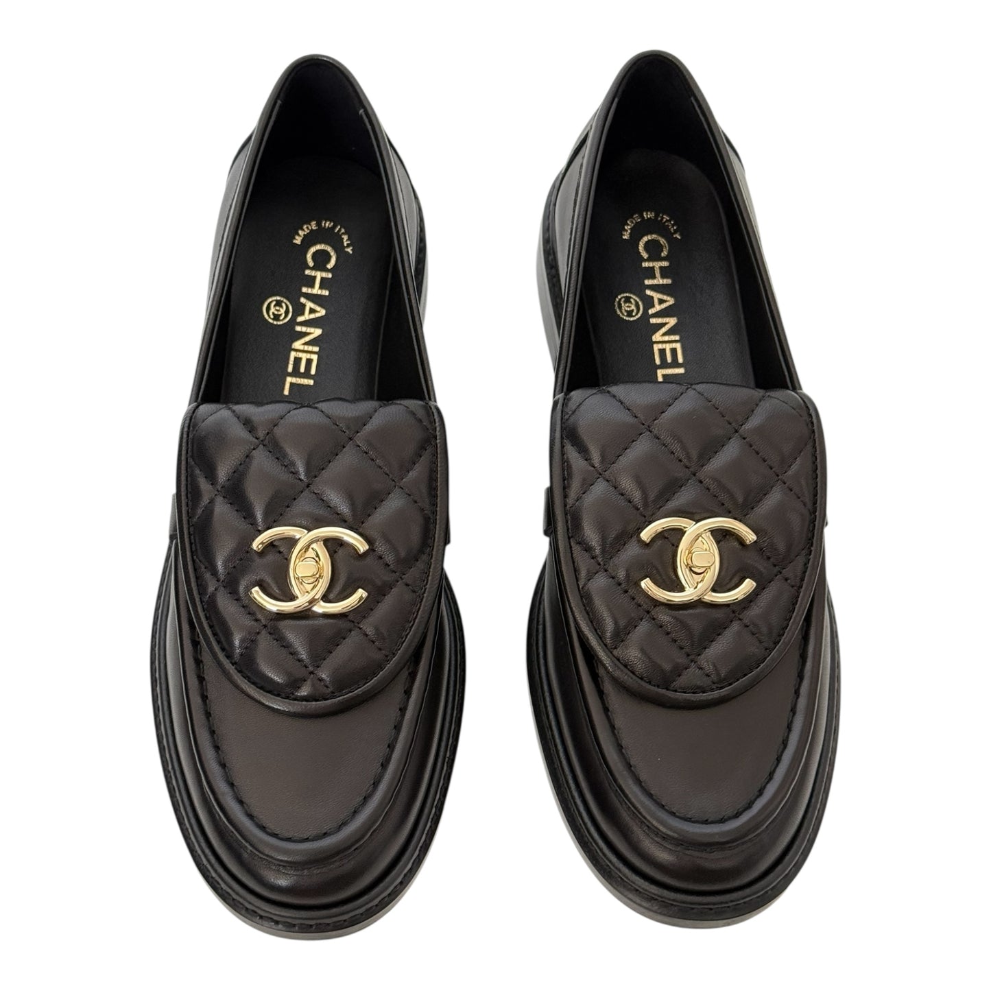 CHANEL CC BLACK LAMBSKIN QUILTED TURNLOCK LOAFERS - 39