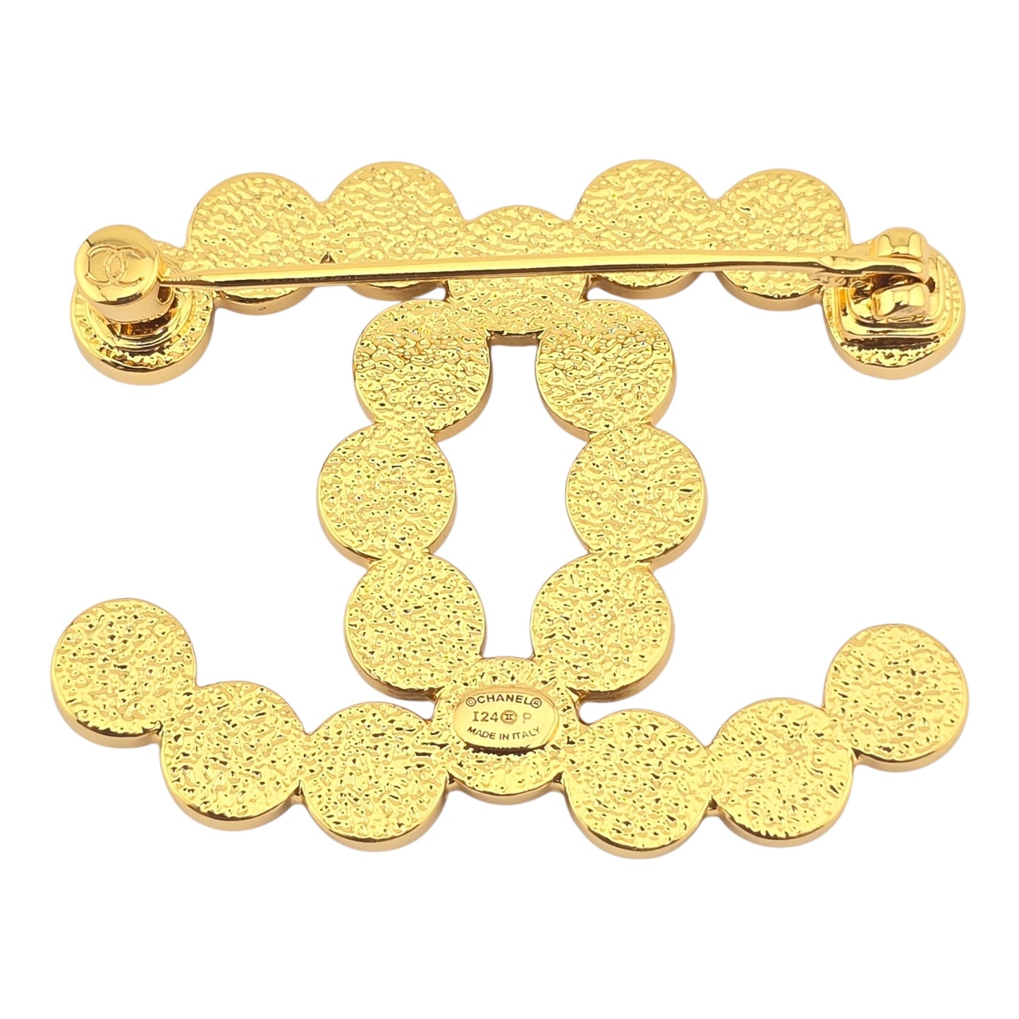 CHANEL GOLD BUTTON CC BROOCH I24