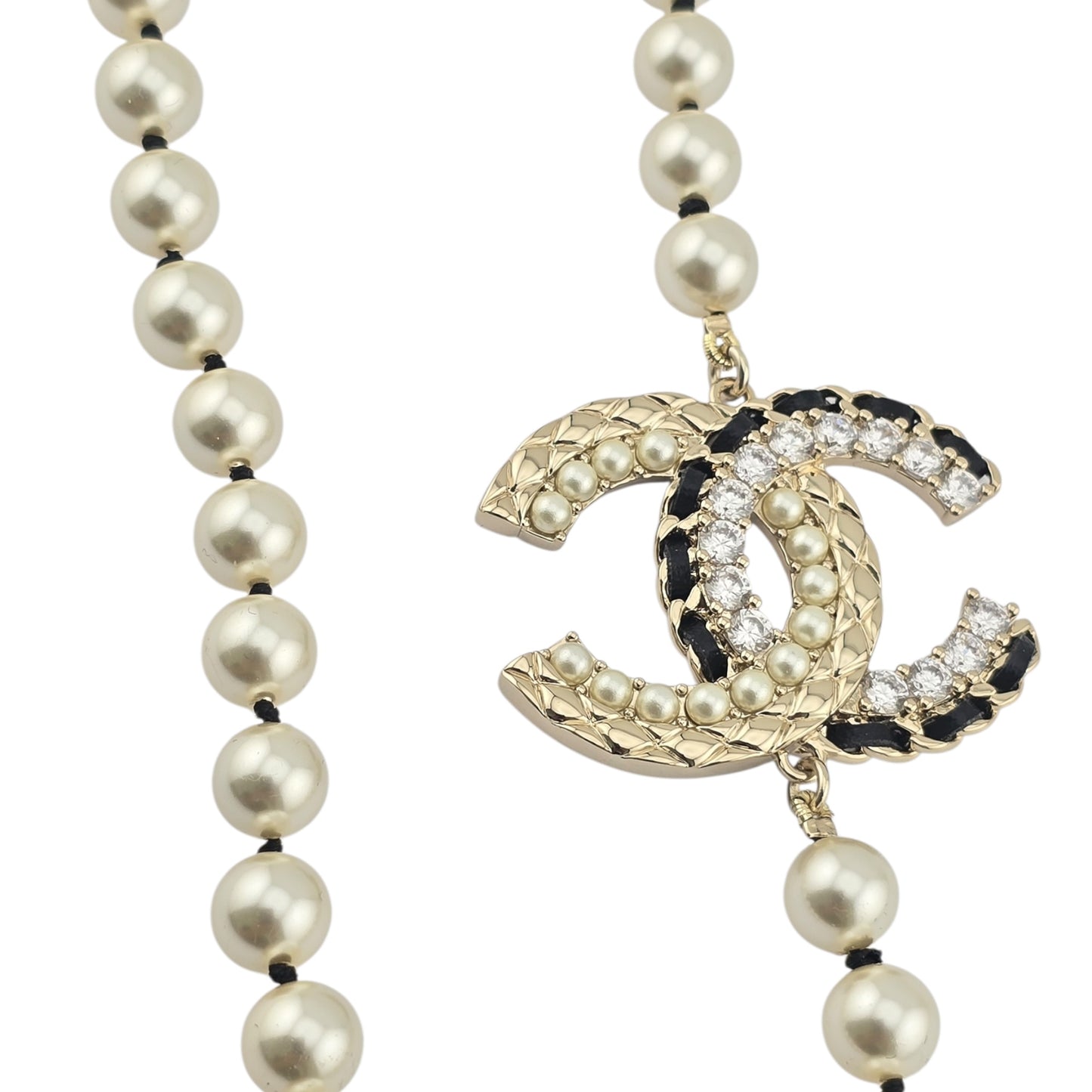 CHANEL FAUX LONG PEARL CC NECKLACE B22