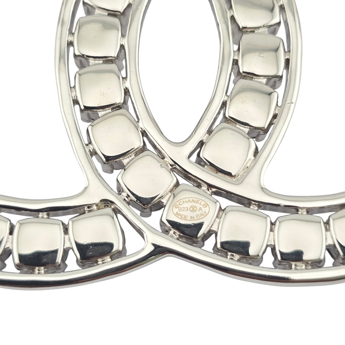 CHANEL SILVER XL CRYSTAL CC BROOCH B23