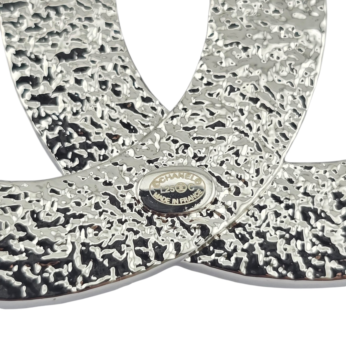 CHANEL CRYSTAL CC BROOCH L25